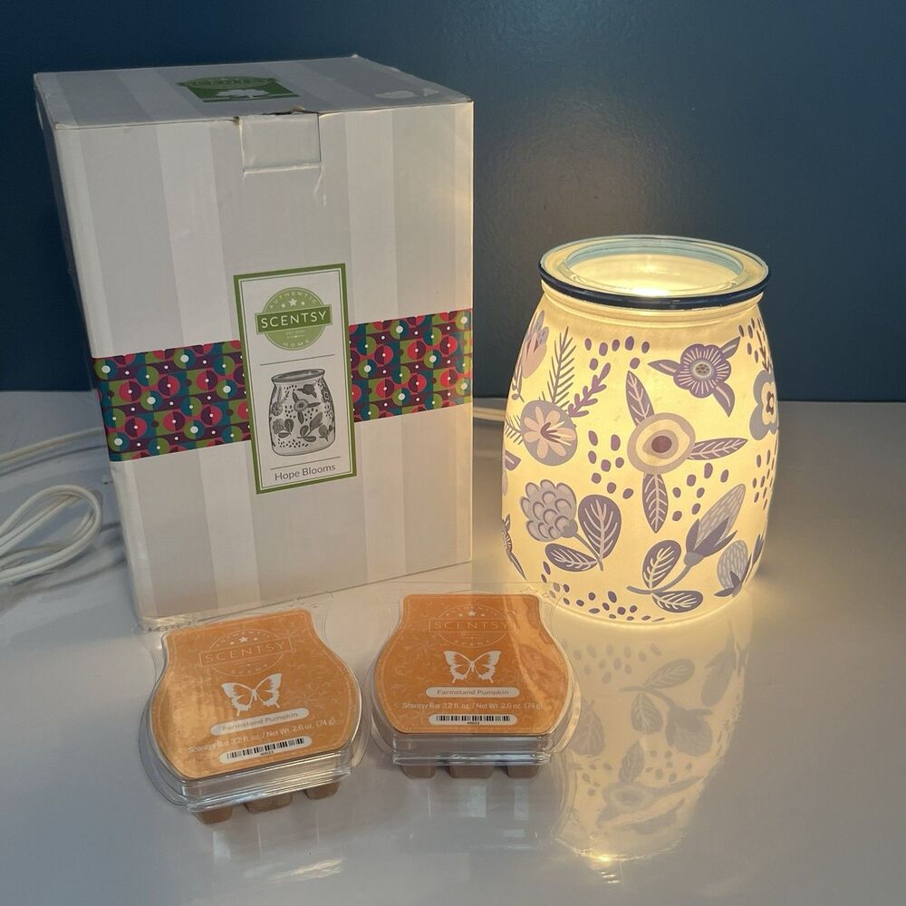 Scentsy Warmer Hope Blooms Blue & White Floral RETIRED + Farmstand Pumpkin Melts
